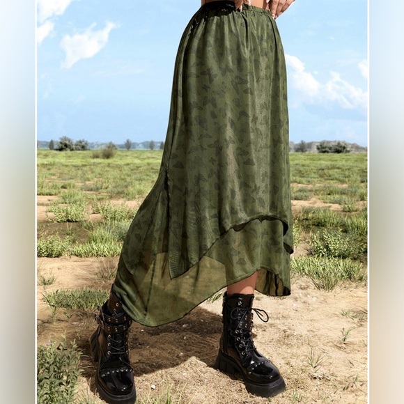 Asymmetrical Skirt Mesh Goblin Sz M ROMWE Butterfly Print Fairy Grunge Goth Y2K - Picture 7 of 8